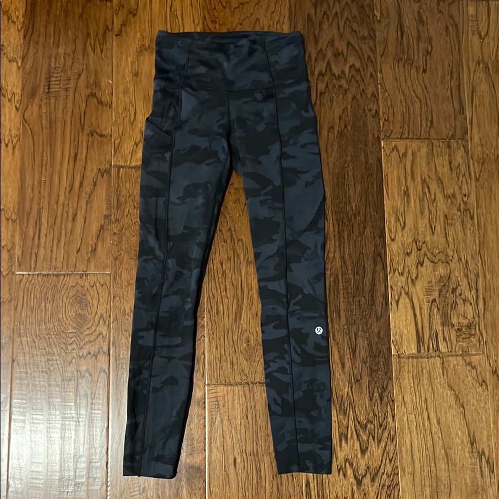 Lululemon Align High Rise Leggings Camo Deep Coal Multi size 2. 25” length